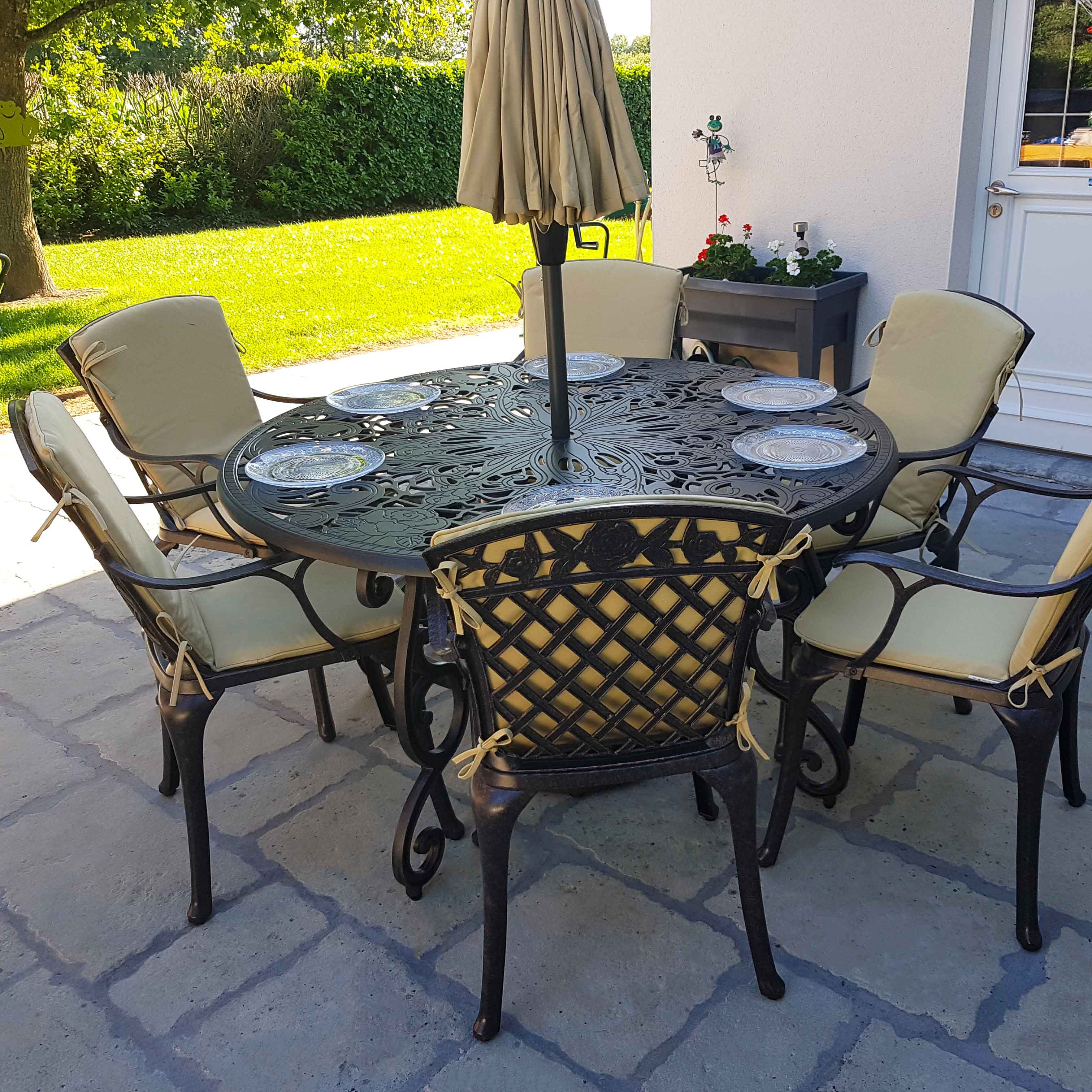 Joyce Table 6 Seater Set - Antique Bronze - Image 3