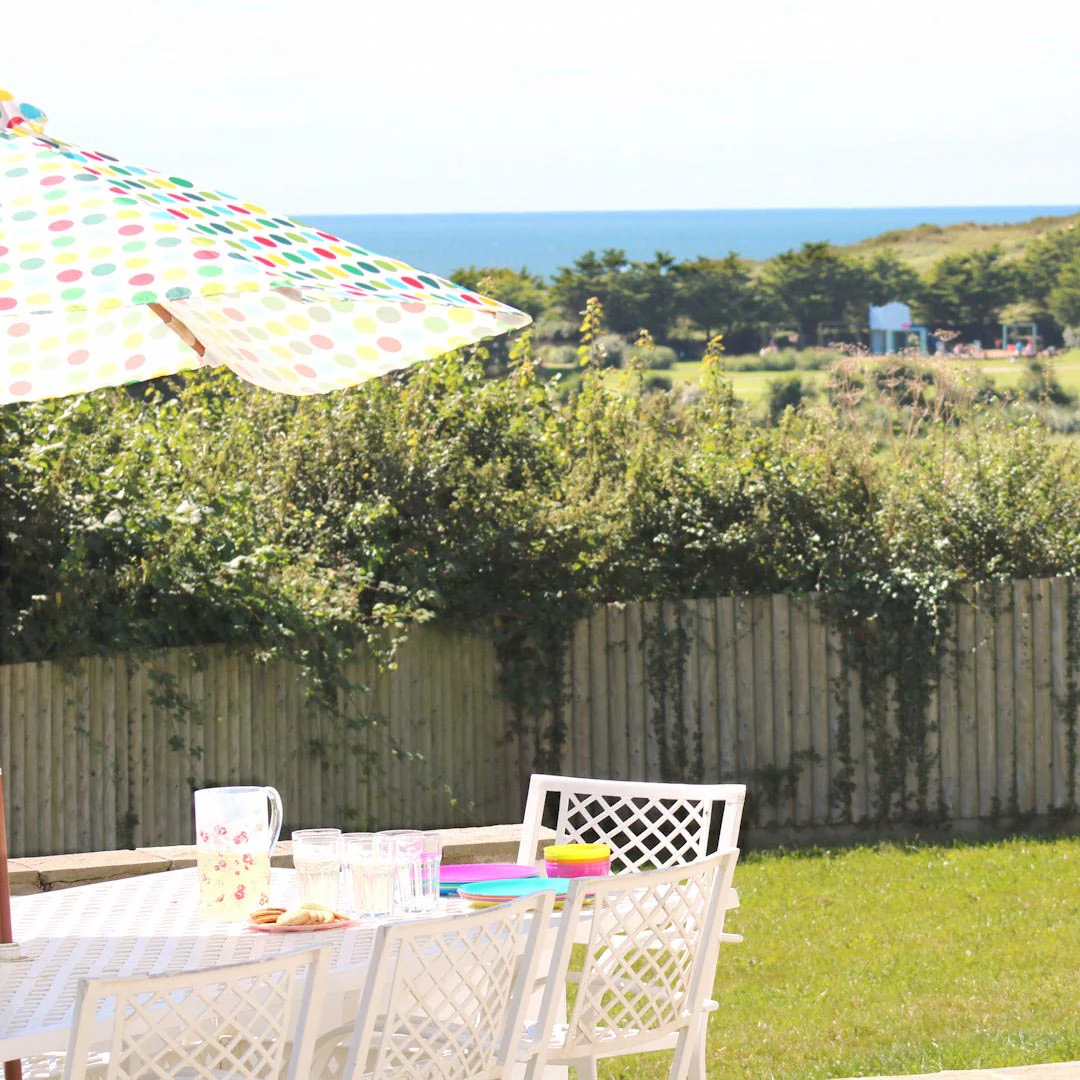 Madison Table 2.6m 8 Seater Set - White - Image 11