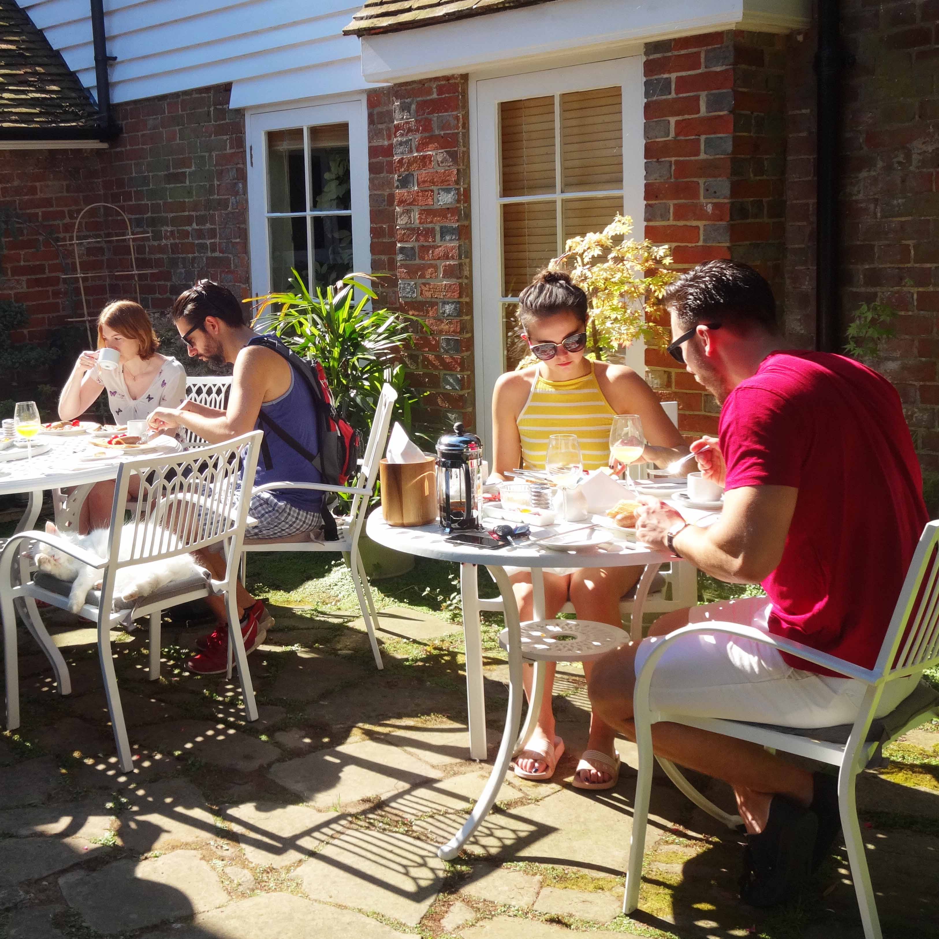 Mia Table 2 Seater Set - White - Image 5