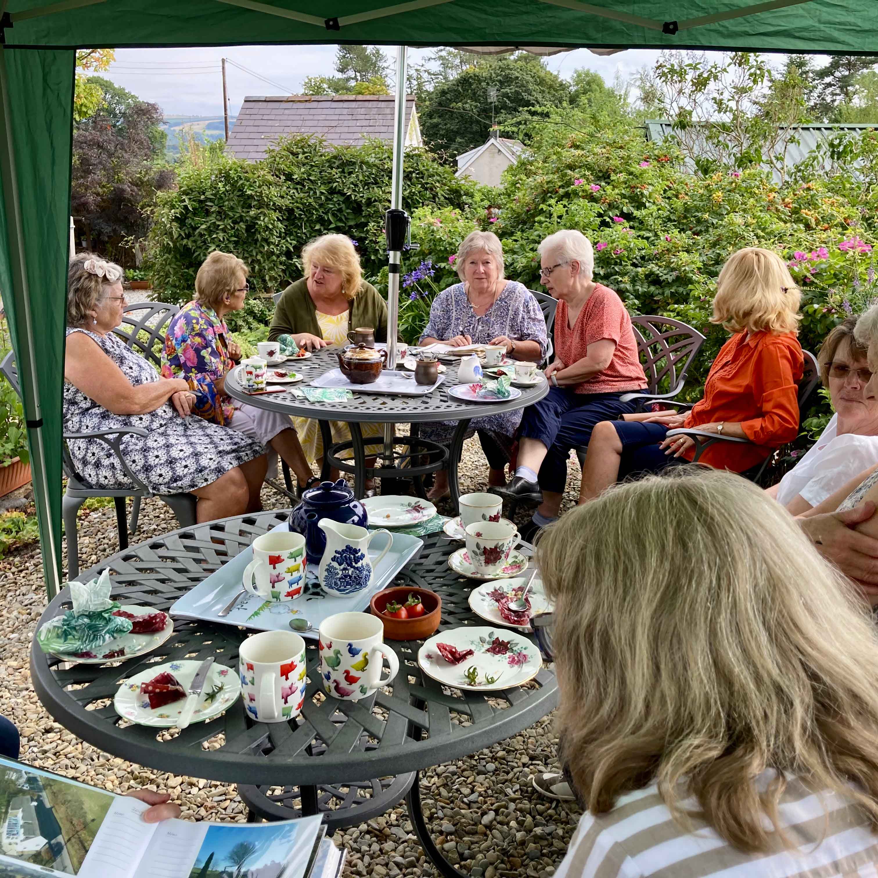 Mia Table 4 Seater Set - Slate - Image 7